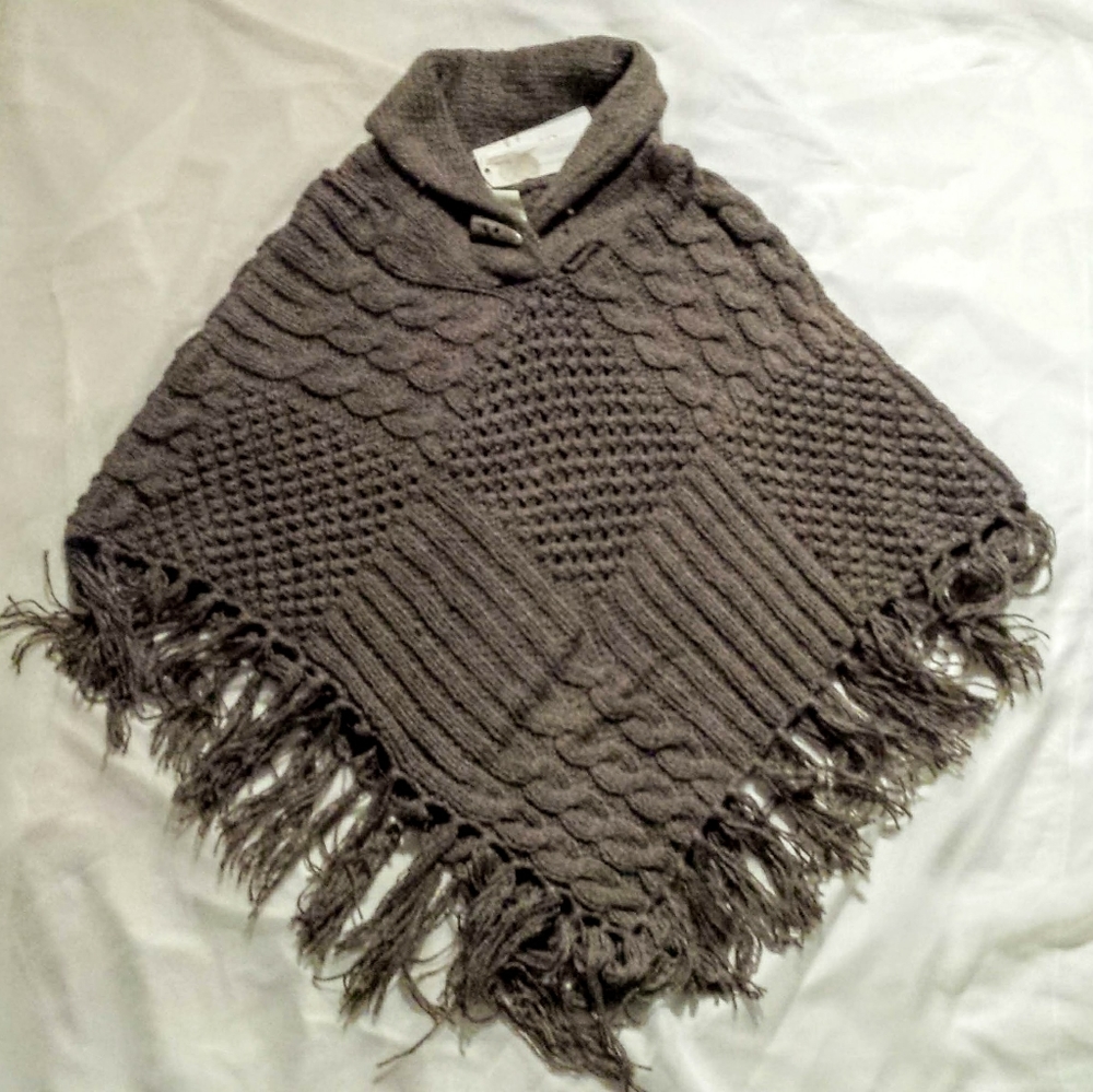 Snuggly Poncho/Cape